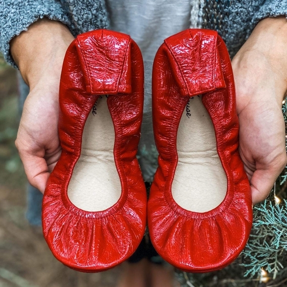 Storehouse Flats Christmas Red Oil Tanned Patent *Brand New* - Picture 3 of 4